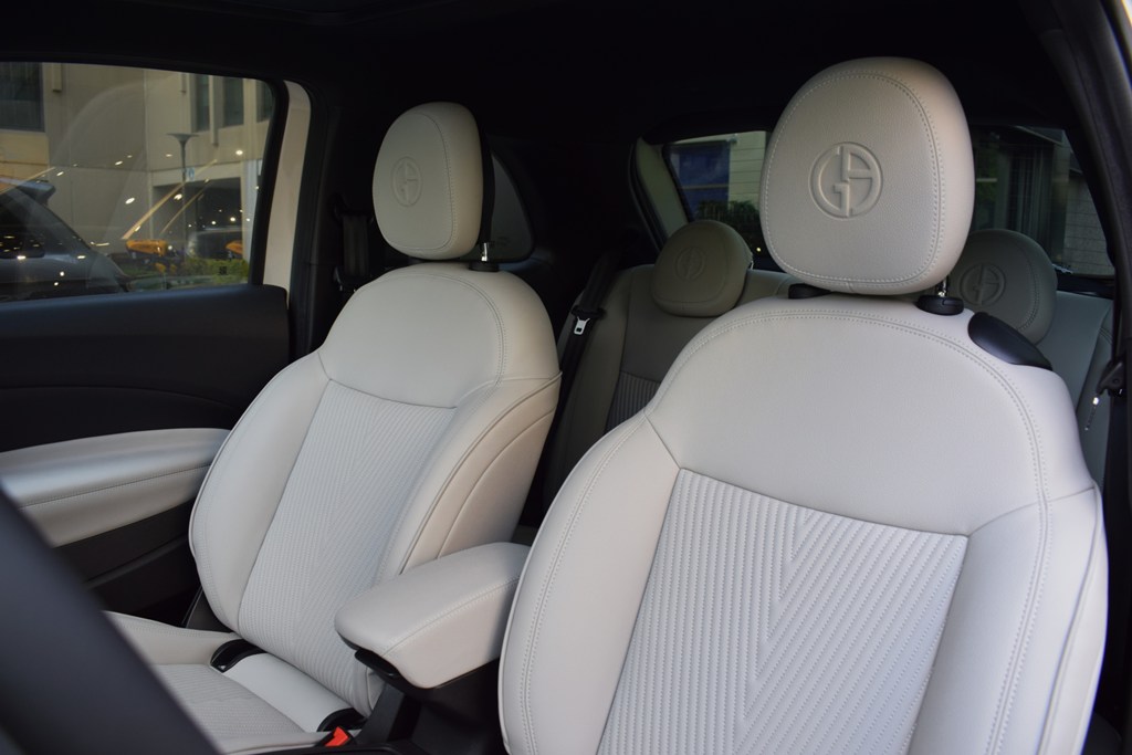 2025 FIAT 500E GIORGIO ARMANI COLLECTOR’S EDITION