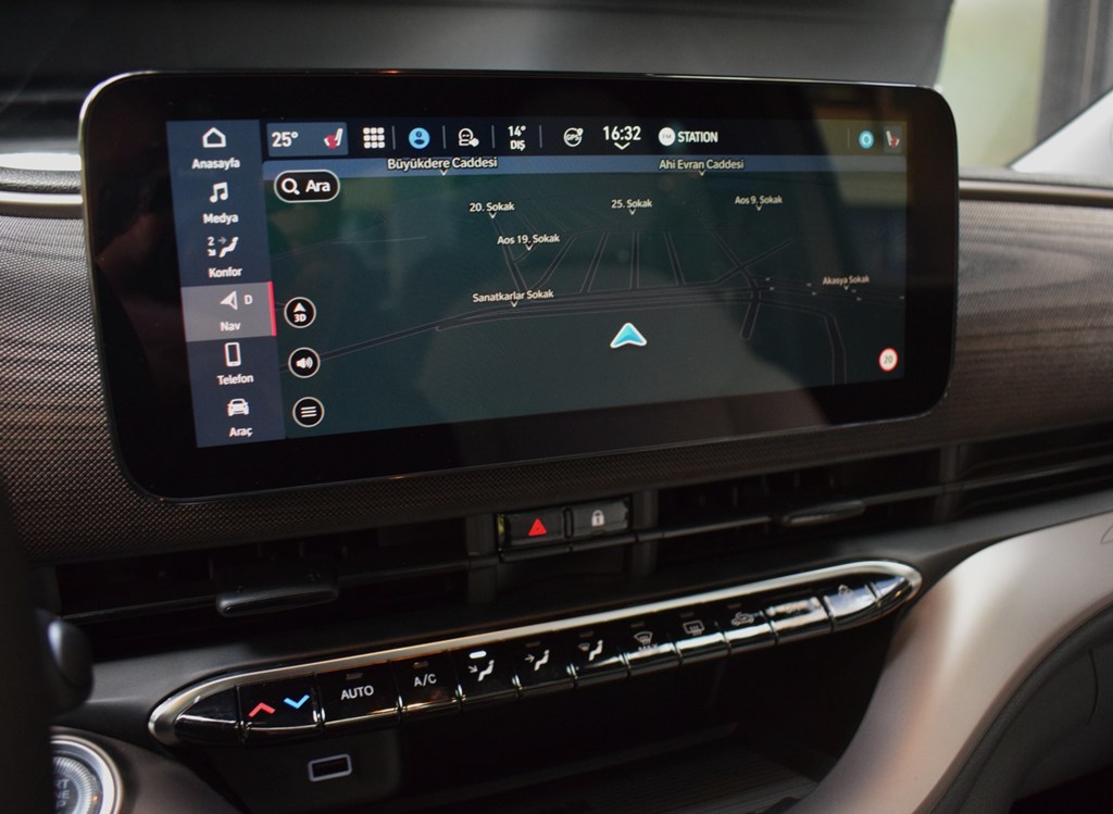 2025 FIAT 500E GIORGIO ARMANI COLLECTOR’S EDITION