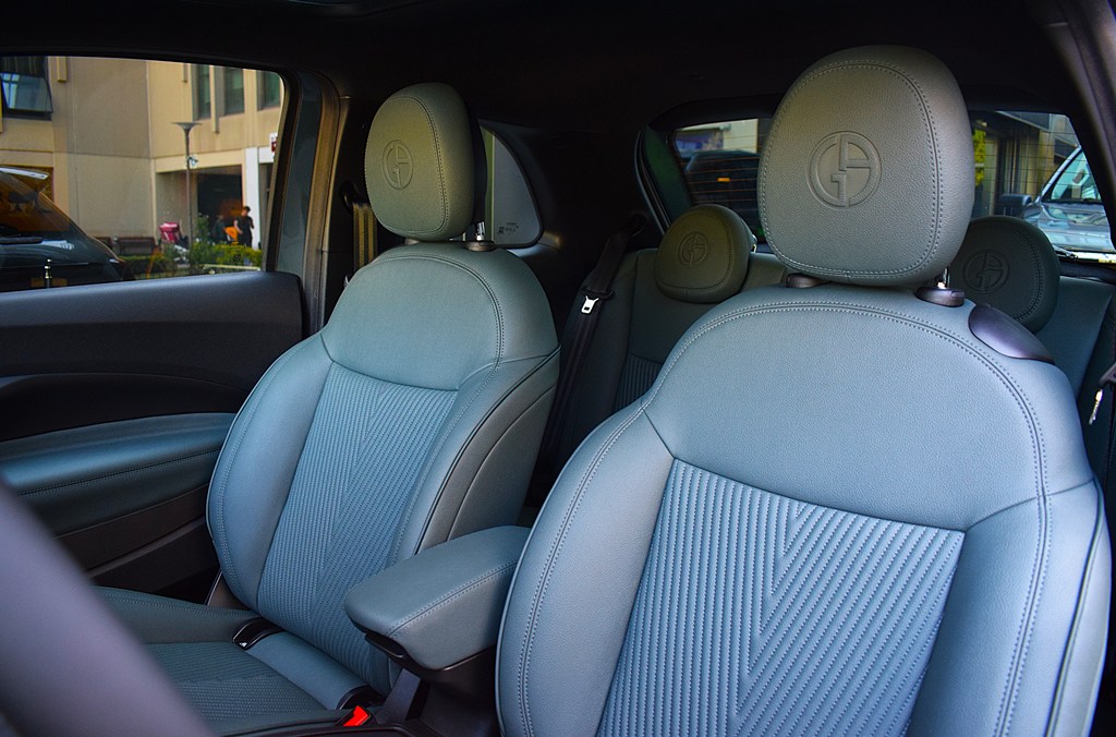 2025 FIAT 500E GIORGIO ARMANI COLLECTOR’S EDITION