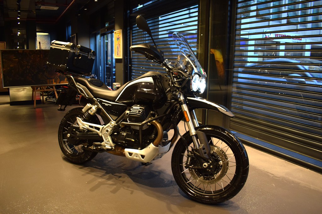 2023 MOTOGUZZI V85 TT GUARDIA D ONORE
