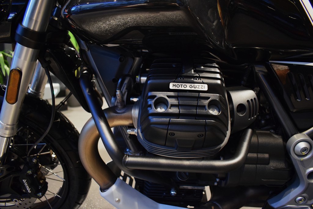 2023 MOTOGUZZI V85 TT GUARDIA D ONORE