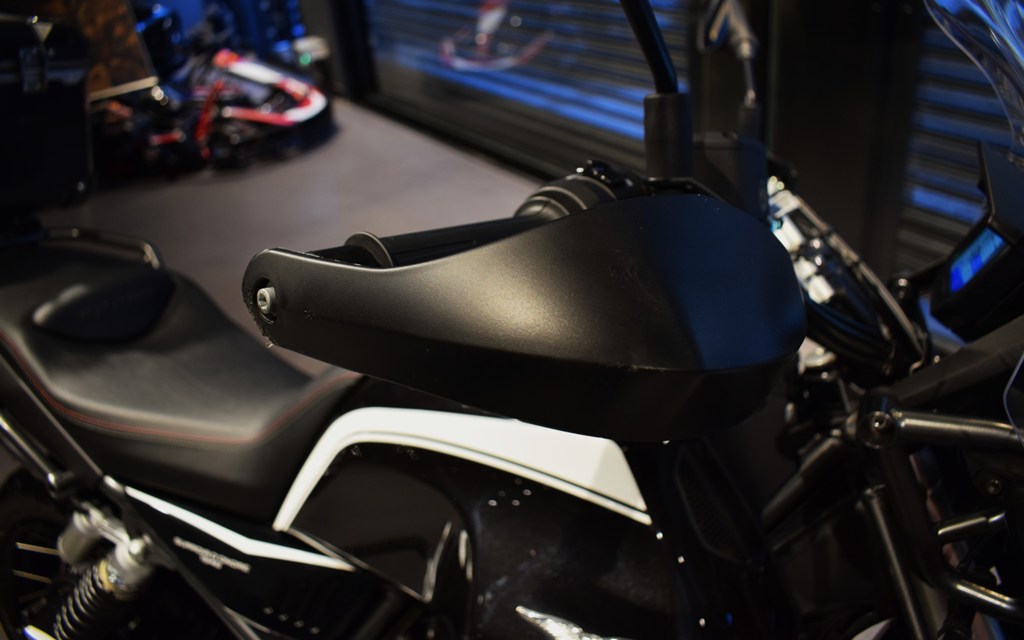 2023 MOTOGUZZI V85 TT GUARDIA D ONORE