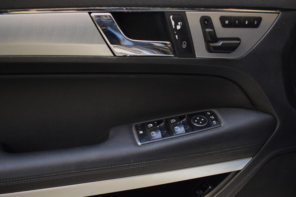 2011 MERCEDES E250 CGI COUPE DYNAMIC